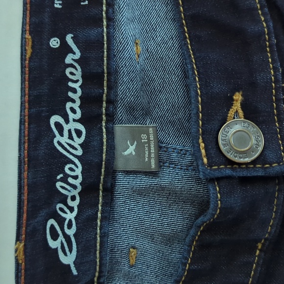 Eddie Bauer Slightly Curvy Skinny Leg Jeans 18 Dark Wash Blue - Picture 2 of 14